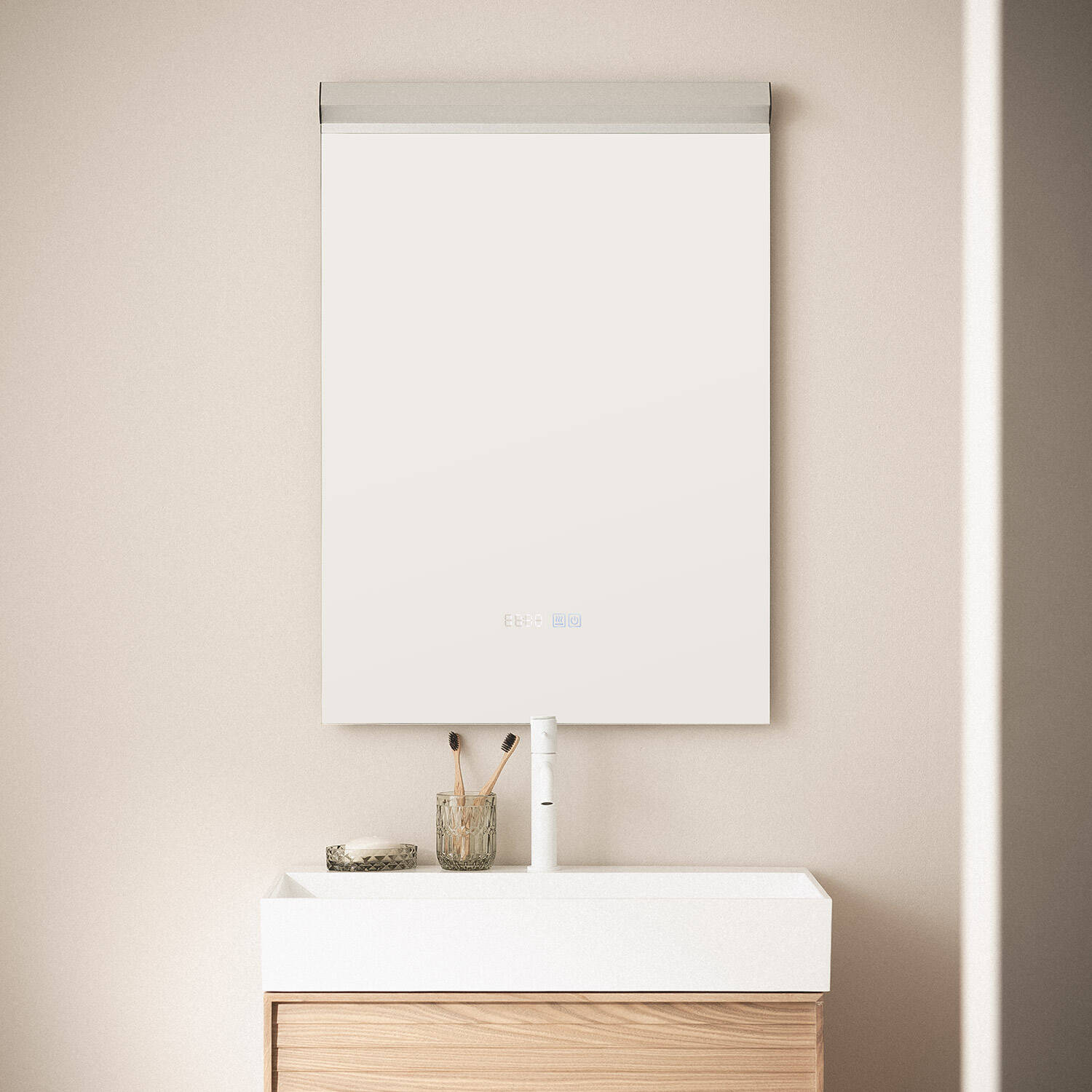LED Badspiegel 85x60 cm „Jannada“ mit Beleuchtung, Antibeschlag & Touch – CCT IP44 – Hauptansicht